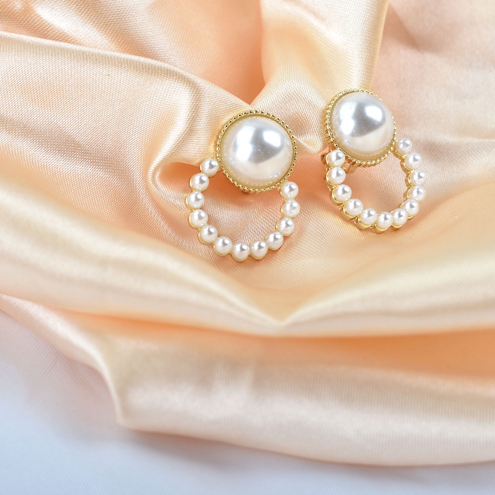 Hoa Tai Dạng Kẹp Hình Tròn Đính Ngọc Trai Giả Màu Vàng Thời Trang Cho Nữ