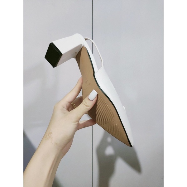 Giày cao gót mũi nhọn đế vuông hottrend