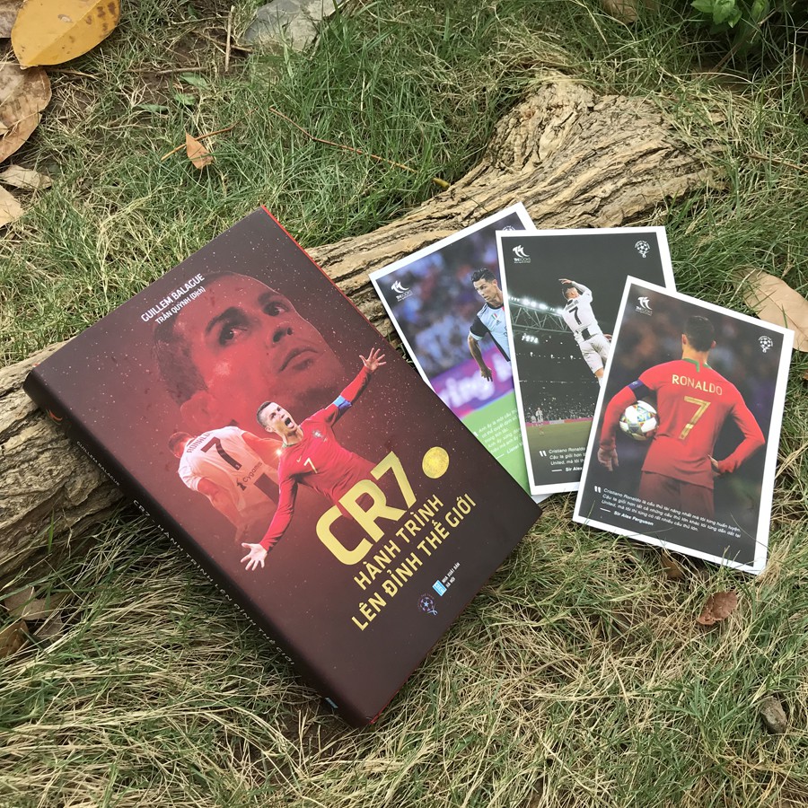 Sách - CR7 - Hành Trình Lên Đỉnh Thế Giới (Ver Bìa cứng) - Tặng Kèm Sổ Tay, Postcard