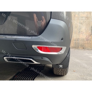 Ốp đèn phản quang xe Peugeot 5008