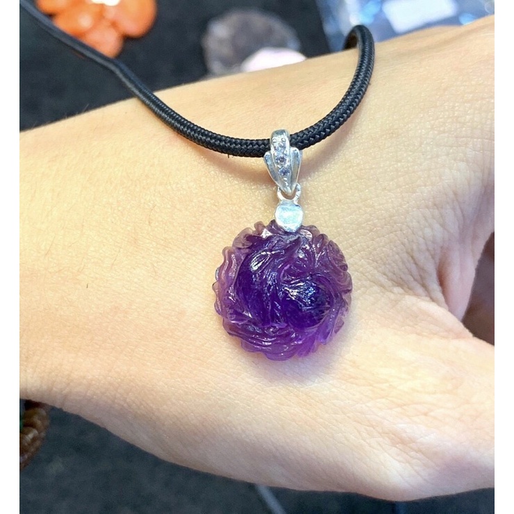 Mặt dây chuyền Hồ Ly chúa dáng tròn đá TA tím kích thước 1,7cm