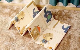 Thảm xốp gấp gọn