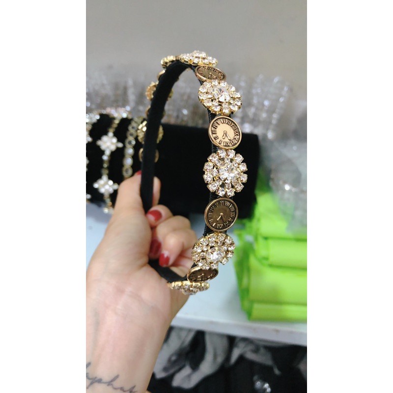 Bờm đá xinh Hàn Quốc hoạ tiết đồng xu phong cách