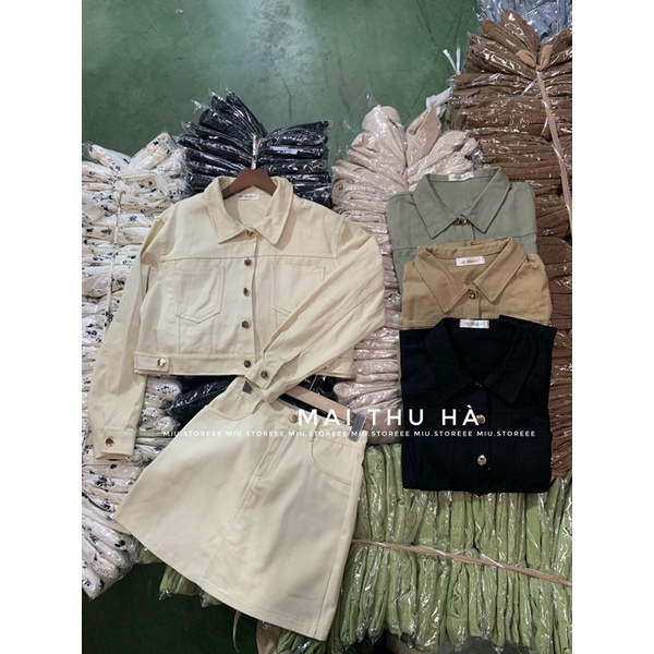 SET THÔ KAKI TRƠN ÁO KHOÁC PHỐI TÚI HỘP KHUY KÈM CHÂN VÁY CHỮ A STKKTA