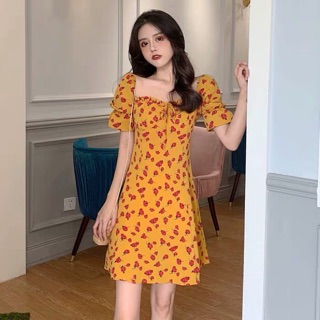 VÁY HOA CỔ VUÔNG ULZZANG