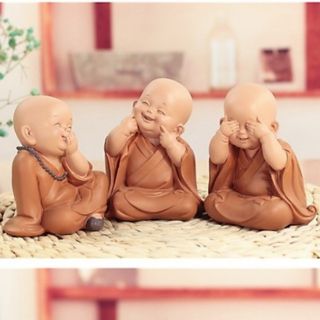 Tượng tam không tiểu vàng