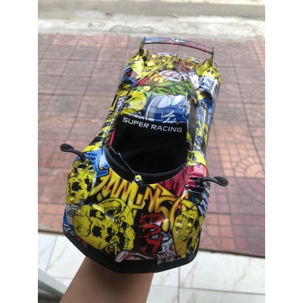 Oto điều khiển thể thao kèm pin sạc điện