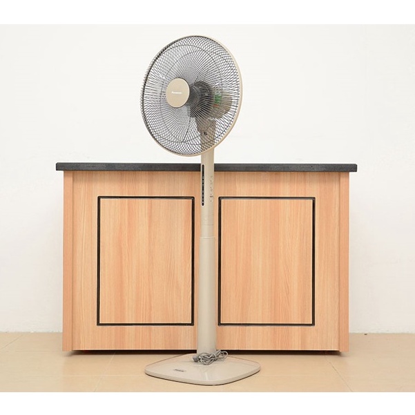 Quạt Đứng Panasonic F409-KBE Có Remote - Màu Kem- Hàng Chính Hãng - F409KBE / F-409K / F409K