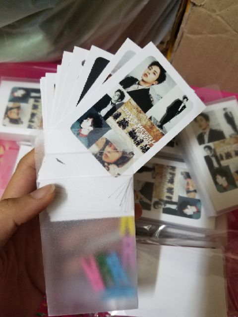 LOMO hộp nhựa BTS, GOT7, TWICE, BLACPINK, EXO set 32 tấm (tặng kèm kẹp và dây treo trang trí) | BigBuy360 - bigbuy360.vn