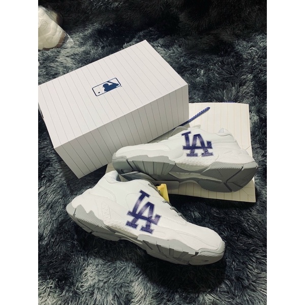 Giày thể thao sneaker nam nữ hàng chuẩn có video thật | BigBuy360 - bigbuy360.vn