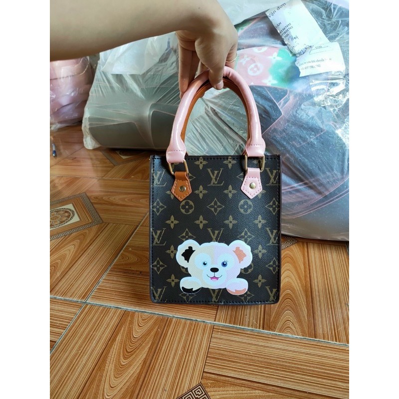 Túi gấu lv
