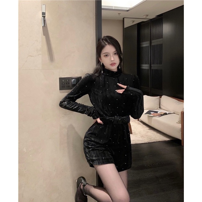 Đầm nhung dáng ôm ngắn cổ cao đính đá lấp lánh thương hiệu YSL cao cấp