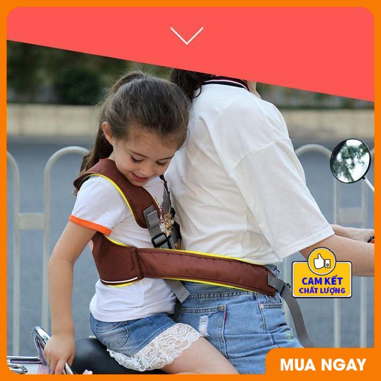 Đai đi xe máy cho bé, Đai nịt an toàn cho bé khi ngồi xe máy với 2 tư thế ngồi