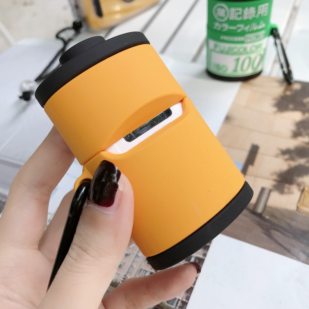 Vỏ bảo vệ hộp sạc tai nghe airpods 1 2 pro không dây bằng silicon mềm hình cuộn film Kodak với móc khóa carabiner