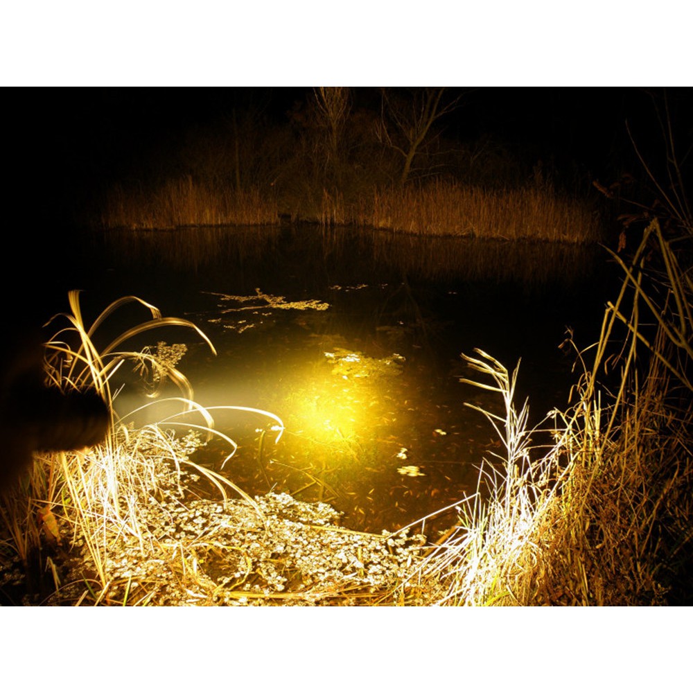 Đèn pha SOFIRN ánh sáng trắng/ vàng ấm 3000k 1200 lumen 18350 có đuôi nam châm sử dụng ngoài trời