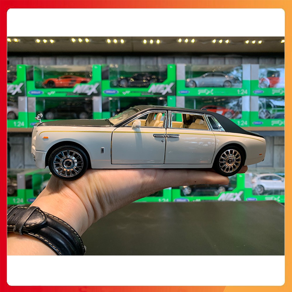 [Mã LIFETOY30K giảm 15% đơn 150K] Mô hình xe Rolls-Royce Phantom VIII tỉ lệ 1:24 hãng CHEZHI