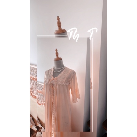 Choàng tiểu thư tặng kèm váy nhà Queen siêu phẩm