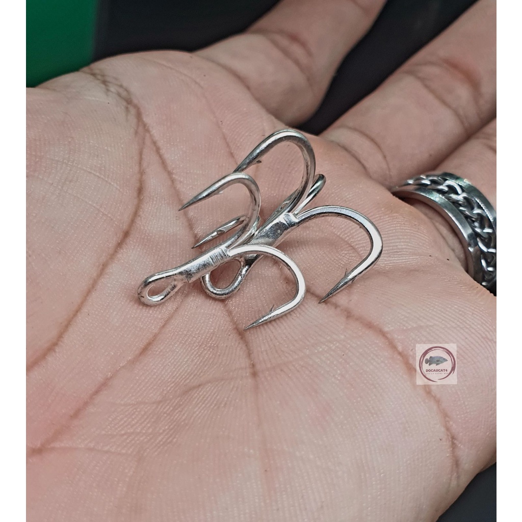 Lưỡi câu 3 tiêu BKK B016 độ cứng 4x chuyên dụng mồi câu lure