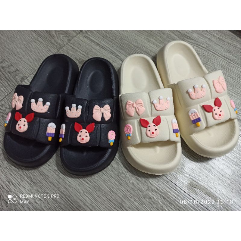Dép Bánh Mì Caro Gắn Sticker Heo Hồng Tai Đỏ ☁️☁️☁️ Ảnh Thật ☁️☁️☁️