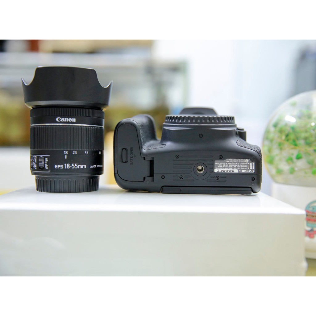 Canon EOS 800D kèm len 18 55 IS STM . Máy ảnh của công nghệ số .