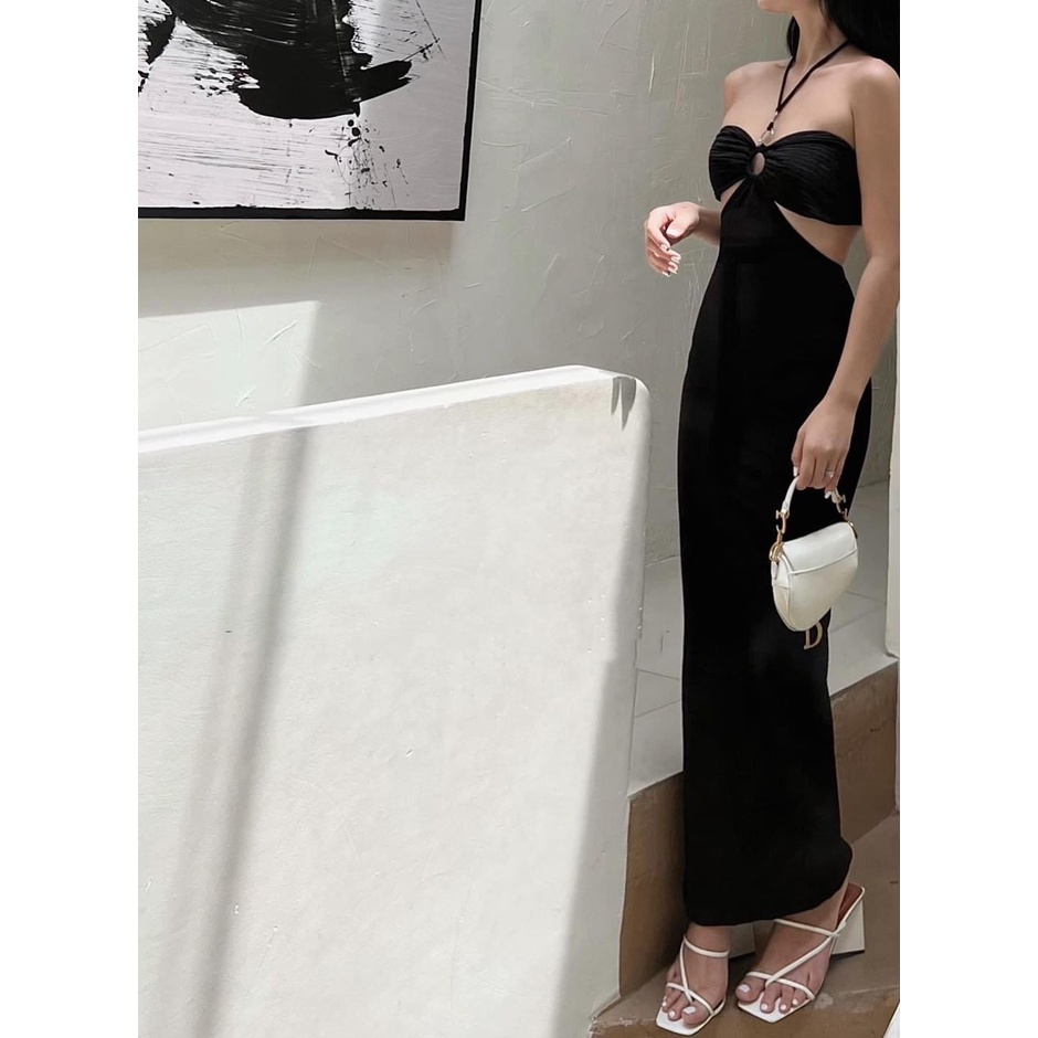 Đầm yếm xốp 1 dây chun lưng xẻ tà ôm body khoen giữa cực sexy , chất thun xốp quảng châu dày dặn ly