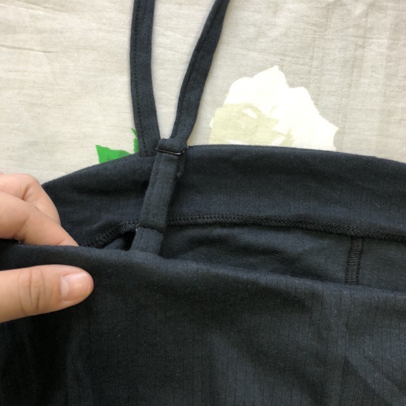 Áo Croptop Cắt Nhãn Hai Dây Tăng Đơ Cotton Gân Rip Đen Nhún Eo - Freesize