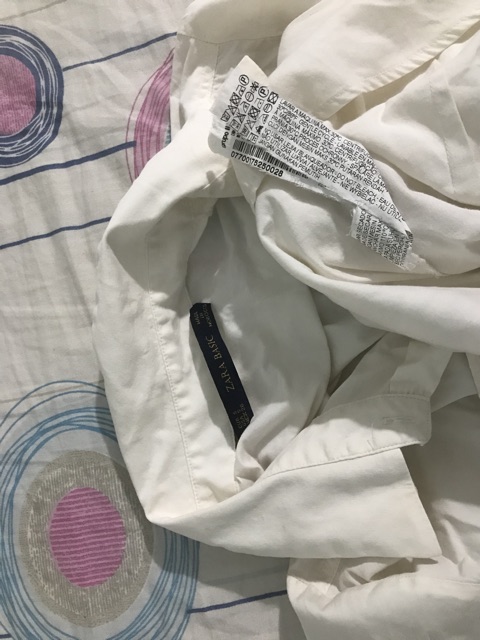 Áo sơ mi trắng, đen zara size S chuẩn auth