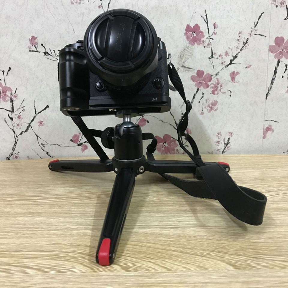 Chân máy ảnh tripod - QMini