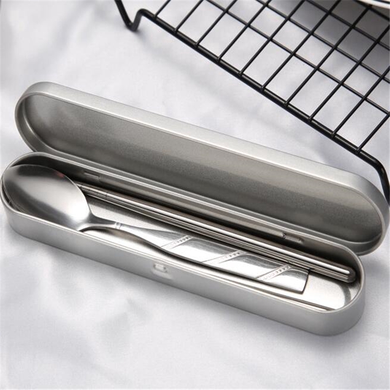 Set 2 Muỗng Đũa Inox Kèm Hộp Đựng Tiện Lợi