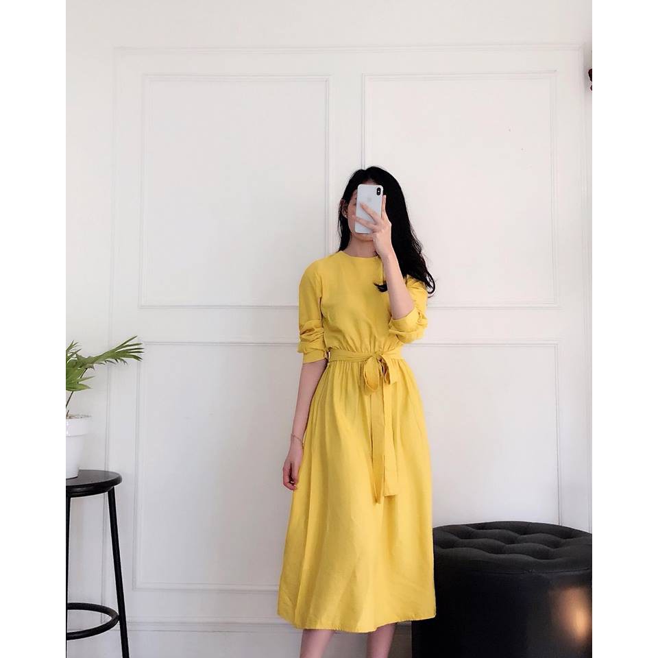 Đầm vàng hót hit | BigBuy360 - bigbuy360.vn