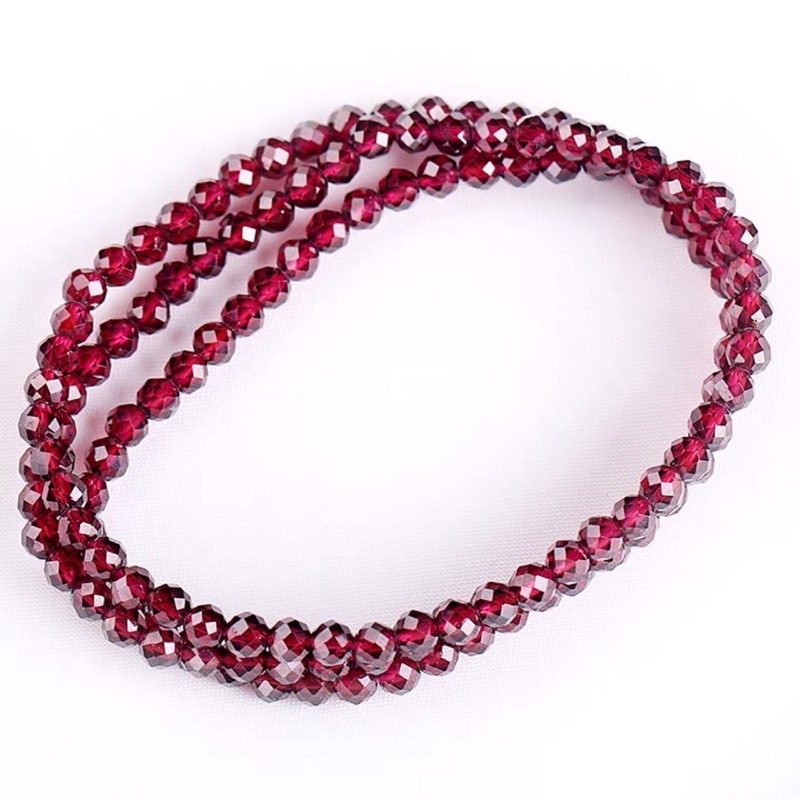 Vòng tay granet cắt giác quấn 3 đẹp Đá phong thuỷ Gia Cát