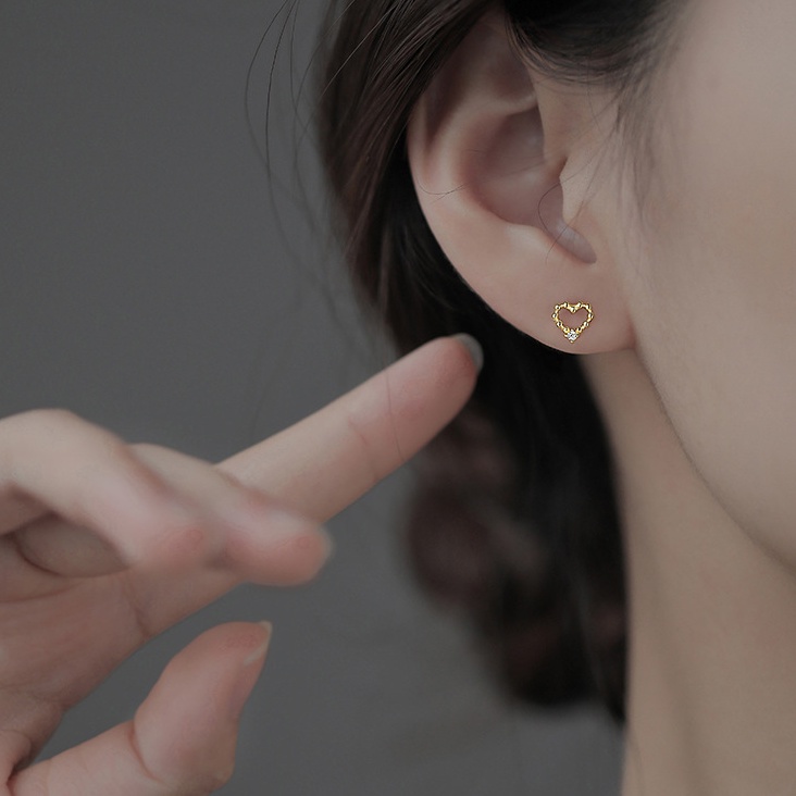Bông Tai Mạ Bạc 925 Đính Đá Zircon Hình Trái Tim Đơn Giản Xinh Xắn Cho Nữ