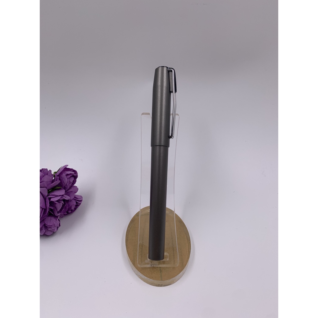 Bút ký, bút máy Montagut