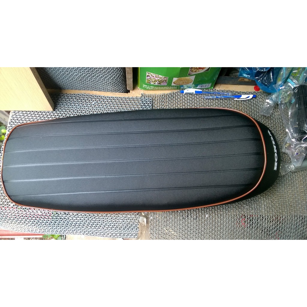 Yên honda 68-CL- viền cam