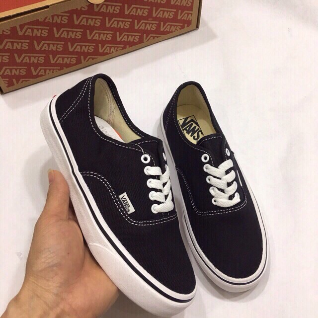 GIÀY THỂ THAO NAM NỮ