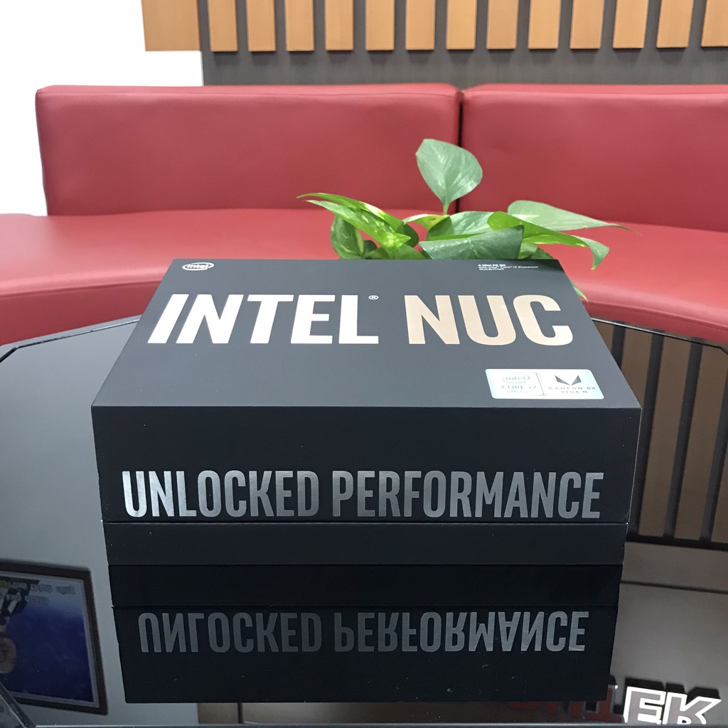 [Mã ELMALLA6 giảm 6% đơn 1Tr5] Máy tính để bàn mini Intel NUC NUC8i7HVK - Đã có RAM và Ổ cứng | BigBuy360 - bigbuy360.vn