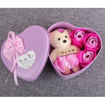 Hoa hồng 3 bông kèm gấu hộp trái tim