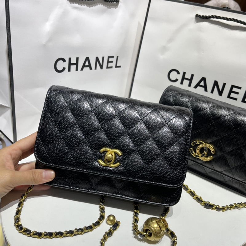 TÚI C SIZE 20 CHẦN TRÁM GẮN QUẢ CẦU CÓ HỘP