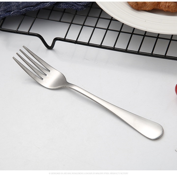 Combo 2  món dao, dĩa, ăn bít tết , thuận tiện trong gia đình, chất liệu inox cao cấp sáng bóng bền đẹp - DA+ RGN