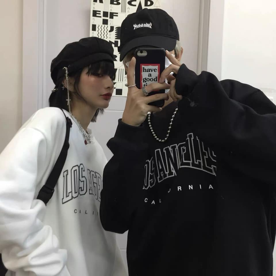 Áo Sweater Unisex Nam Nữ In Chữ Losangells 2 Màu Đen Trắng Basic Chất Nỉ Dày Mịn Ấm Áp -Chuu House- CH0098