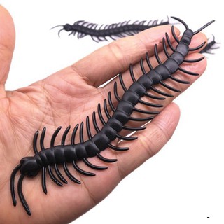 1 CON RẾT ĐEN TO DÀI 14CM dùng để troll chơi khăm,trang trí halloween