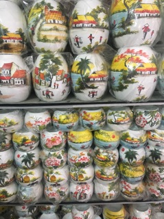 Đèn xông tinh dầu. Quê hương