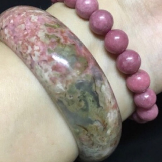Vòng đá tường vy hồng-vòng đá Rhodonite