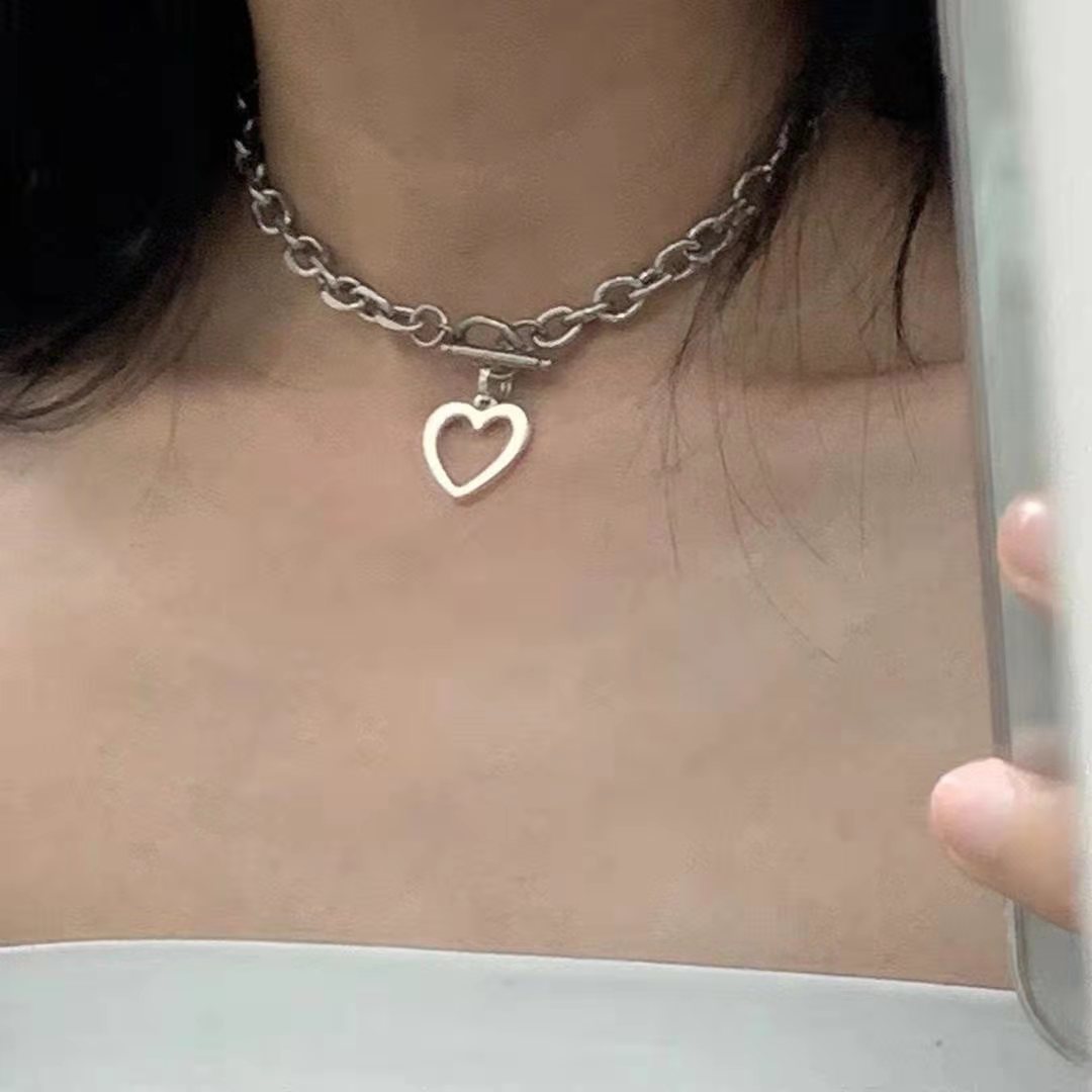 Vòng cổ choker thời trang mới 2020 sành điệu cho nữ | BigBuy360 - bigbuy360.vn