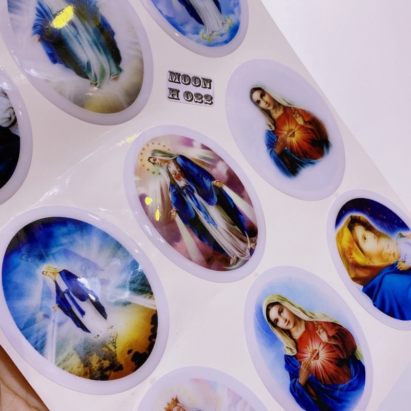 Tem nổi hình Đức Mẹ tờ 9 logo 8x6cm cao cấp dán xe máy, ô tô, mũ bảo hiểm chống thấm nước, chống bay màu