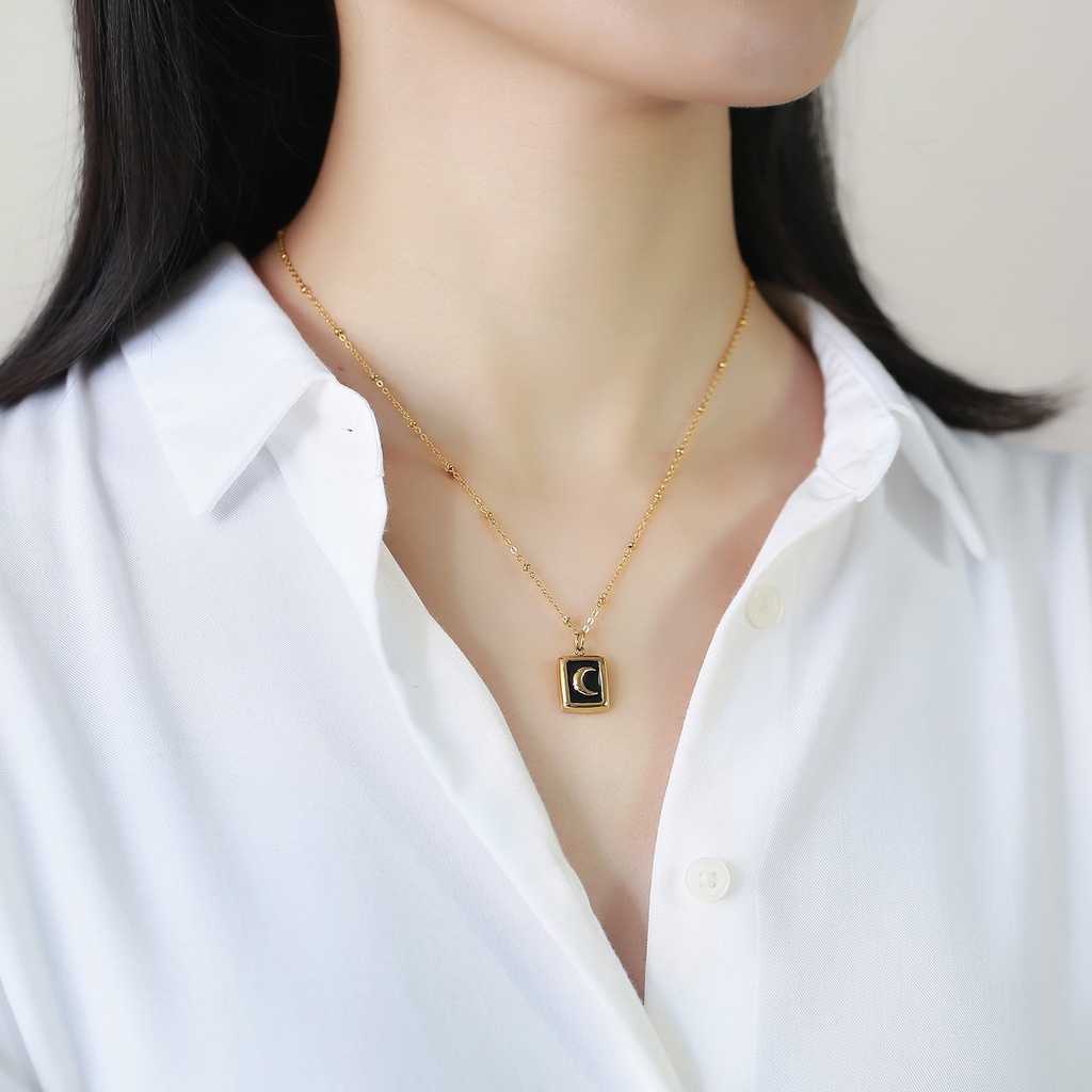 Vnox Vòng cổ Mặt Trăng Tráng Men Màu Vàng Kim Tráng Men