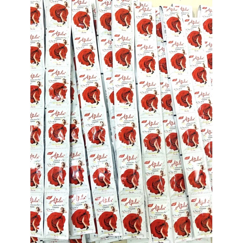 Sữa Tắm Trắng Da Hoa Hồng Ajola dây 12 gói