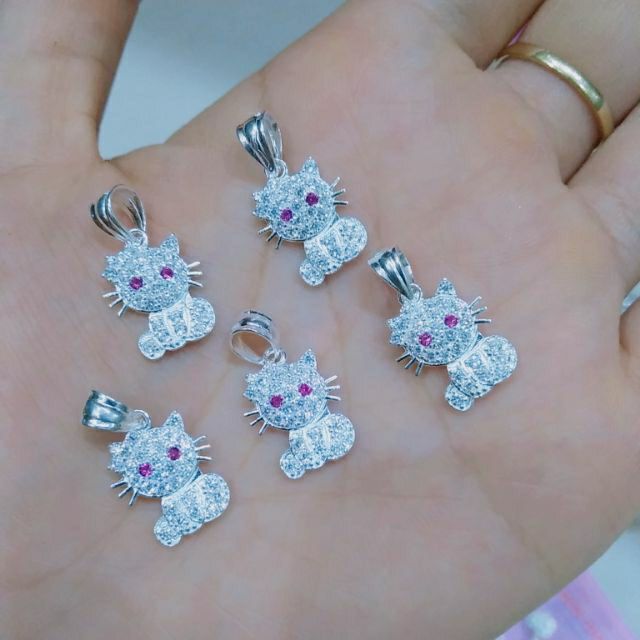 Mặt dây chuyền bạc