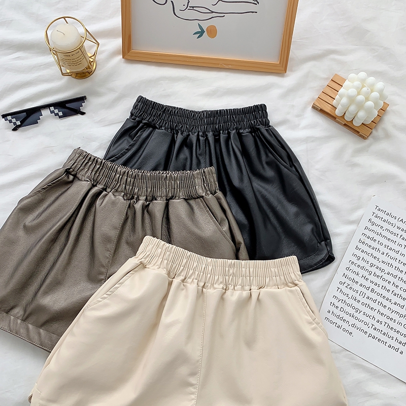 Quần short da lưng cao ống rộng thời trang cá tính | BigBuy360 - bigbuy360.vn