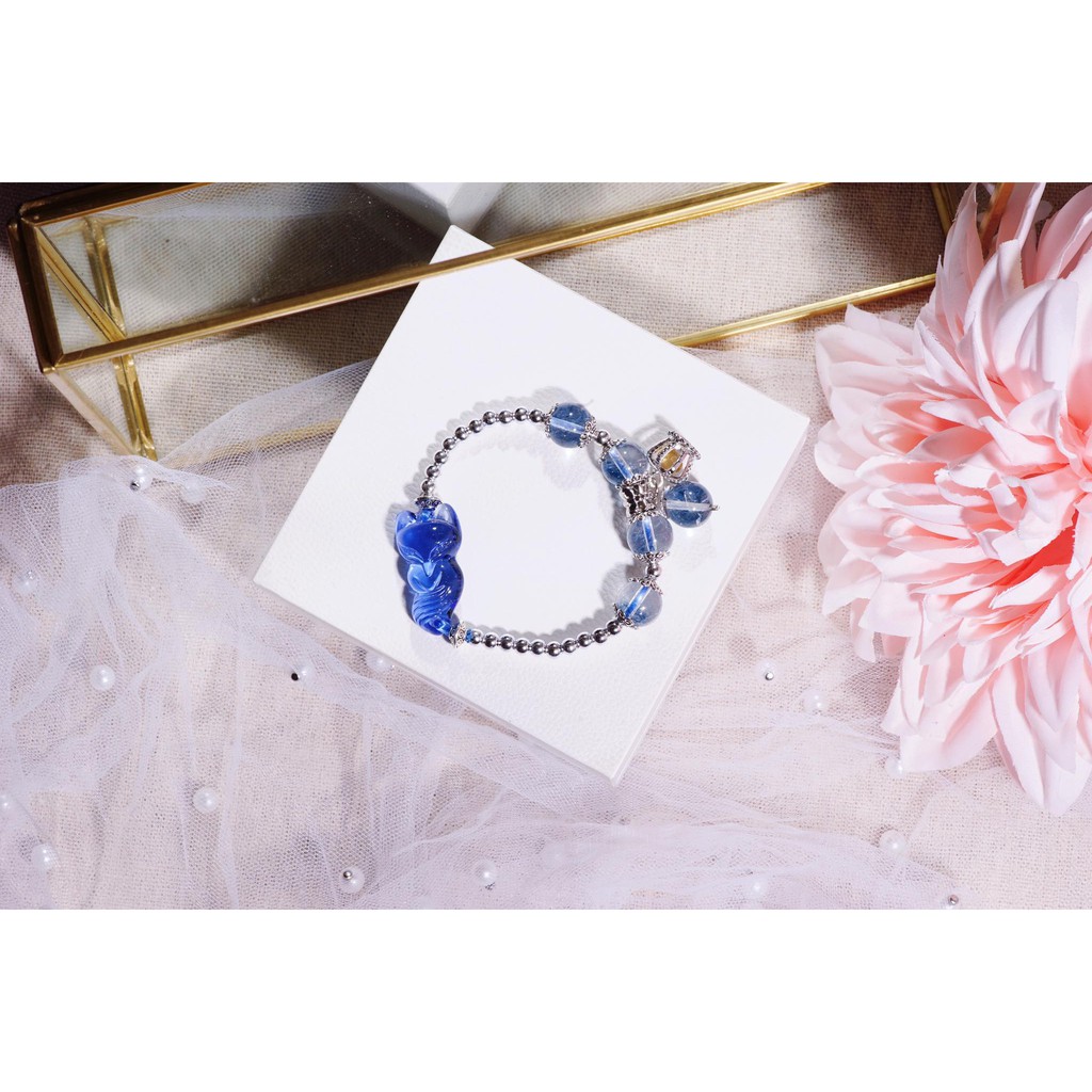 VÒNG TAY HỒ LY TRONG CÁCH ĐIỆU ĐỦ MÀU SẮC